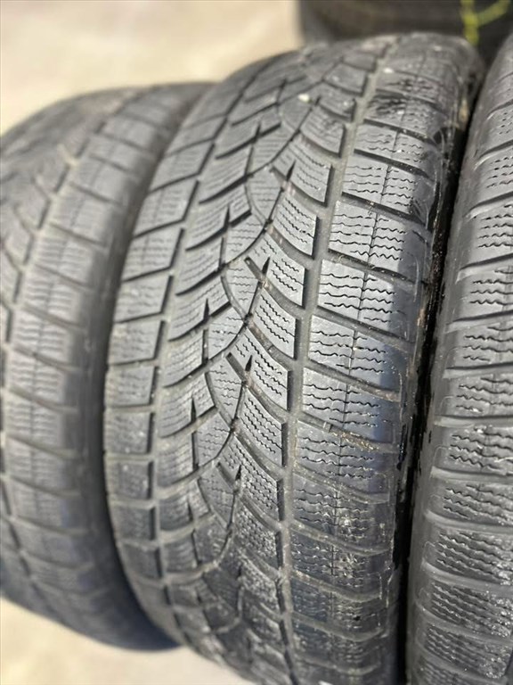  5x112 GYARI VW VOLKSWAGEN TIGUAN téli 18” R18 GOOD YEAR 18 4. kép