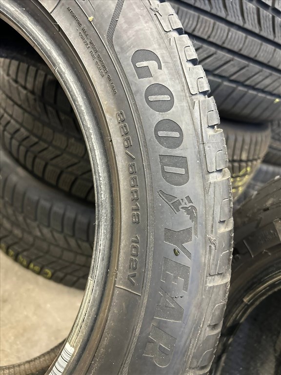  5x112 GYARI VW VOLKSWAGEN TIGUAN téli 18” R18 GOOD YEAR 18 7. kép