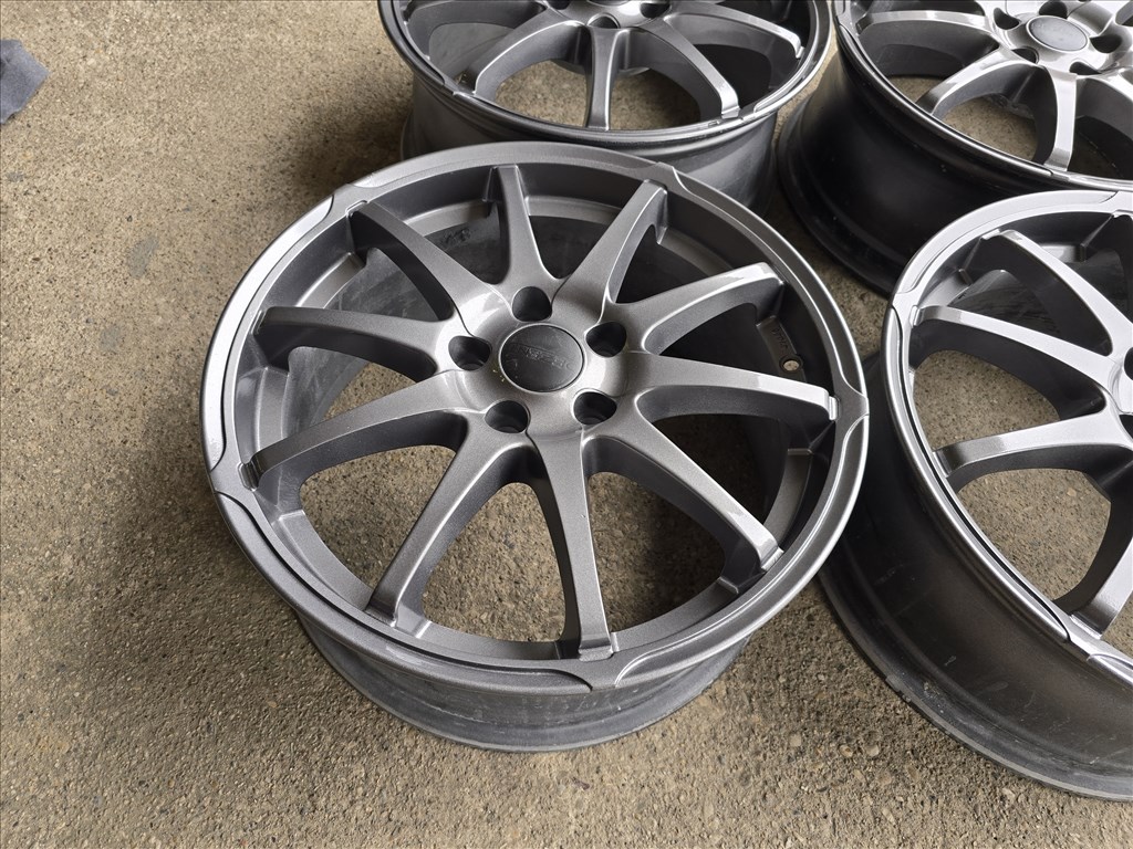  17-es, 5x108-as újszerű Dezent alufelni 8. kép