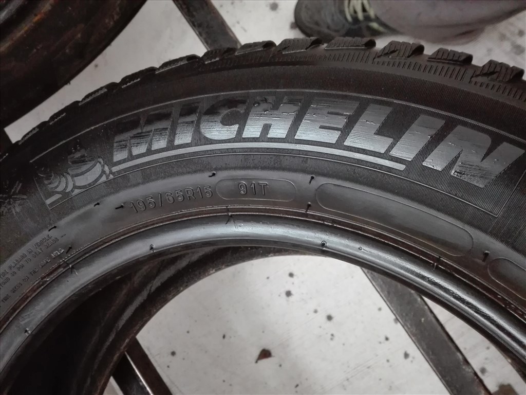 195/65R15 Michelin téli gumi garnitúra 195/65 R15 5. kép