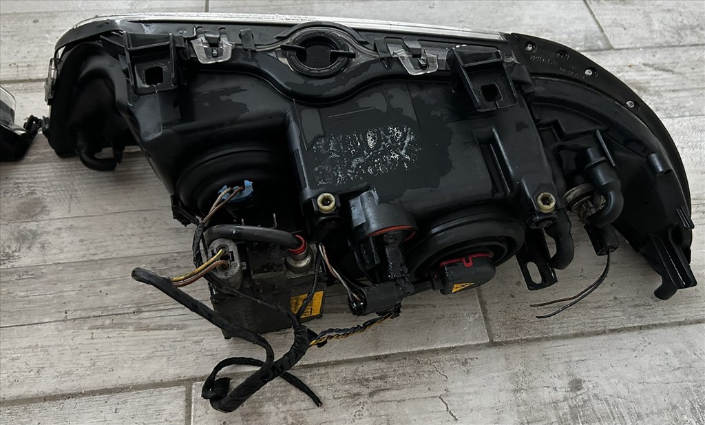 BMW 5-ös sorozat E39 Bmw e39 fecelift hella xenon làmpàk 5. kép