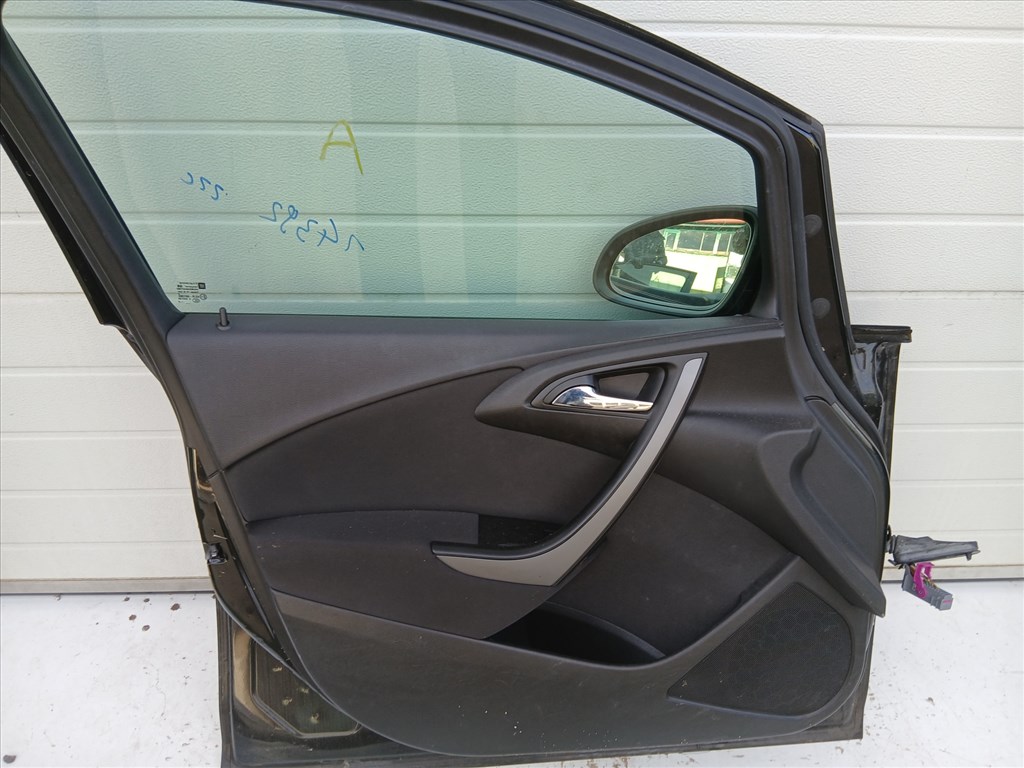 14392 Opel Astra J 2009-2015 Bal első Ajtó Fekete Z22c 6. kép