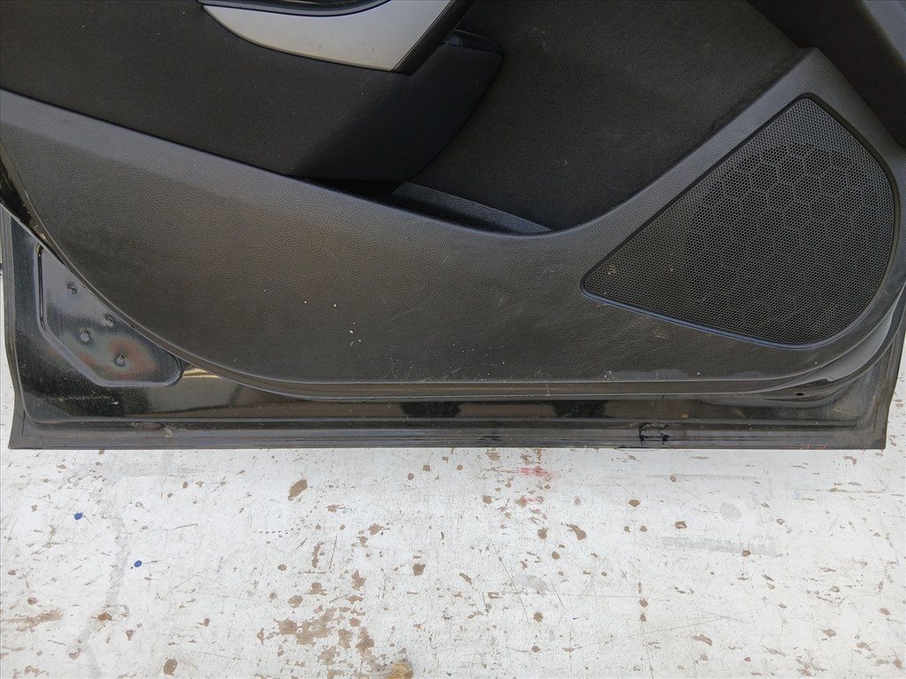 14392 Opel Astra J 2009-2015 Bal első Ajtó Fekete Z22c 7. kép