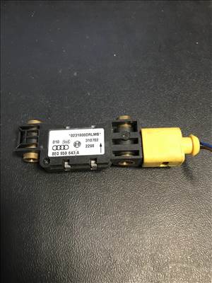 Audi A4 (B6/B7) ütközés érzékelő 8e0959643a