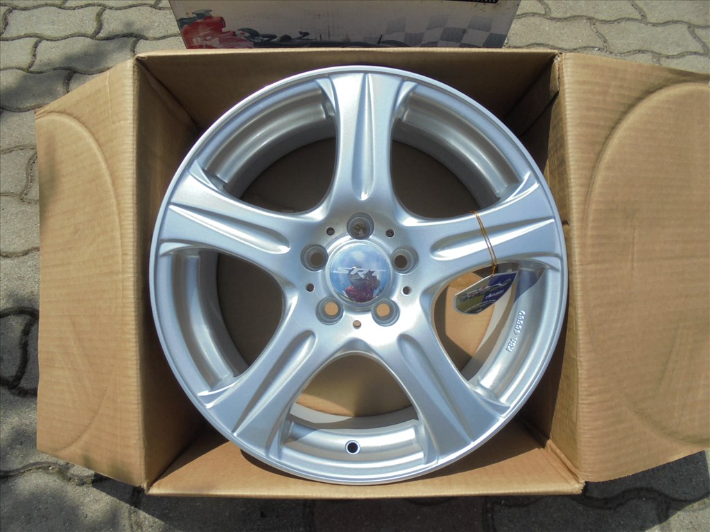 Új 16-os 5 x 100-as Advanti Racing alufelni eladó 2. kép