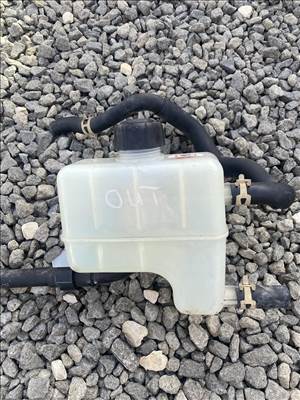 Mitsubishi Outlander III fékfolyadék tartály