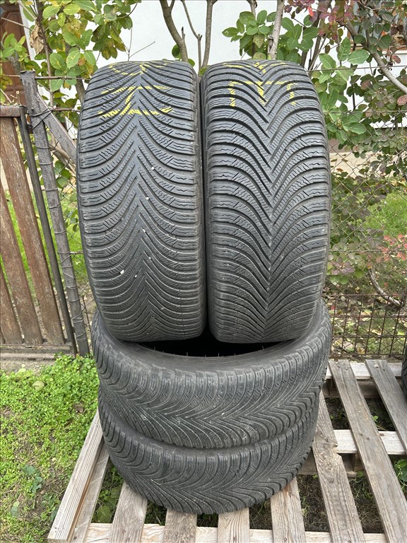  215/5517" használt Michelin Alpin 5 téli gumi  1. kép