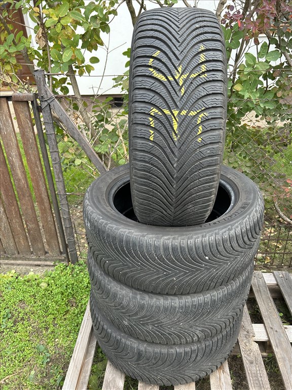  215/5517" használt Michelin Alpin 5 téli gumi  4. kép