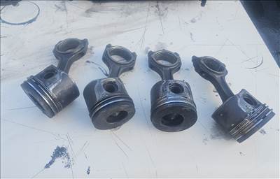 Ford Transit Connect Mk1 Dugattyú szett 1.8 