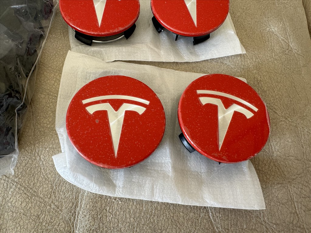 Tesla Model 3 felnikupak Tesla Model Y felnikupak Model 3 felniközép P 2. kép