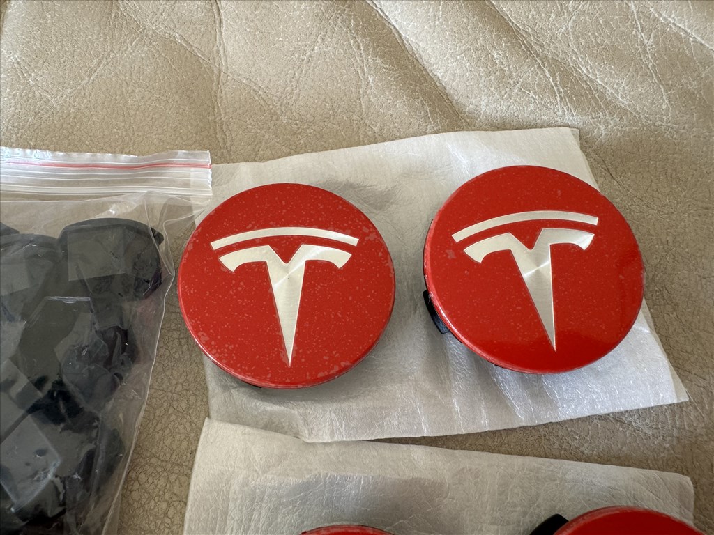 Tesla Model 3 felnikupak Tesla Model Y felnikupak Model 3 felniközép P 3. kép