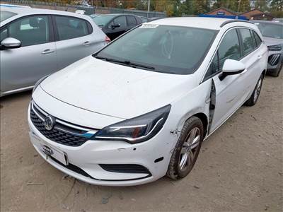 Opel Astra K kombi fehér bontott alkatrészei