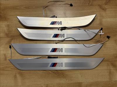 BMW 7-es sorozat G11/G12 belső küszöb szett 8061044