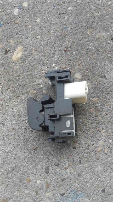 Toyota Yaris 05-10 Jobb Elsõ Ablakemelõ Kapcsoló 1. kép