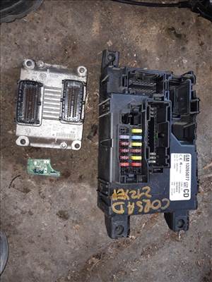 Opel Corsa D Motorvezérlő / ECU Szett 0 261 208 940