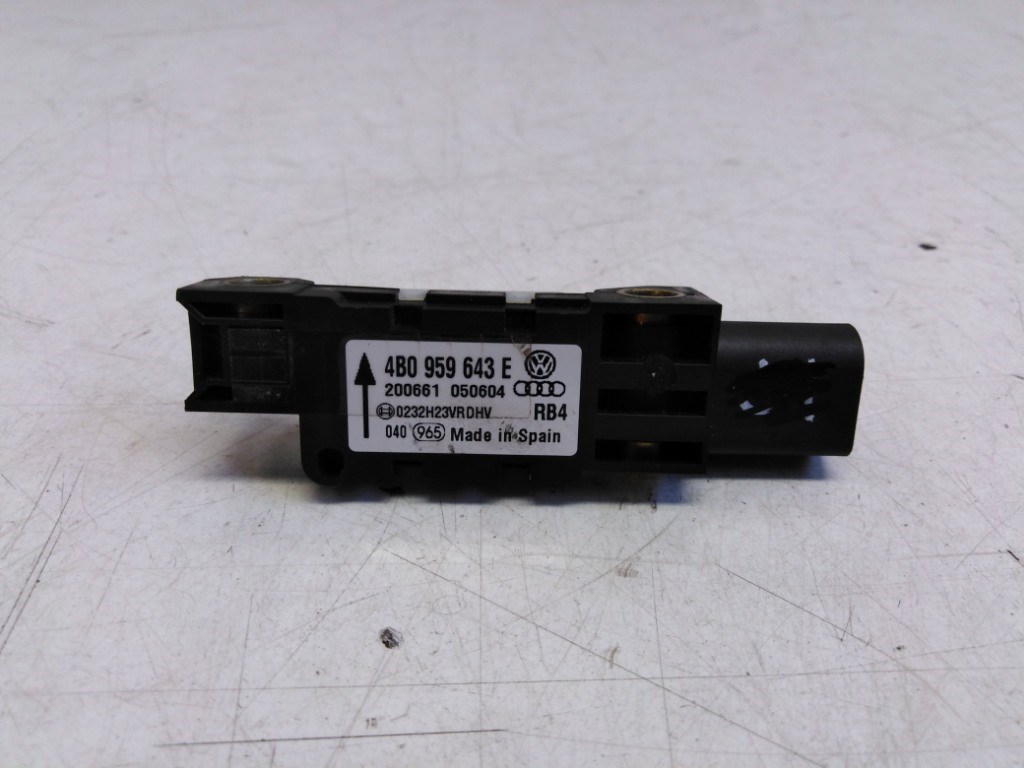 Audi A3 (8P) jobb elsõ légzsák oldalütés érzékelõ 4B0959643E 1. kép