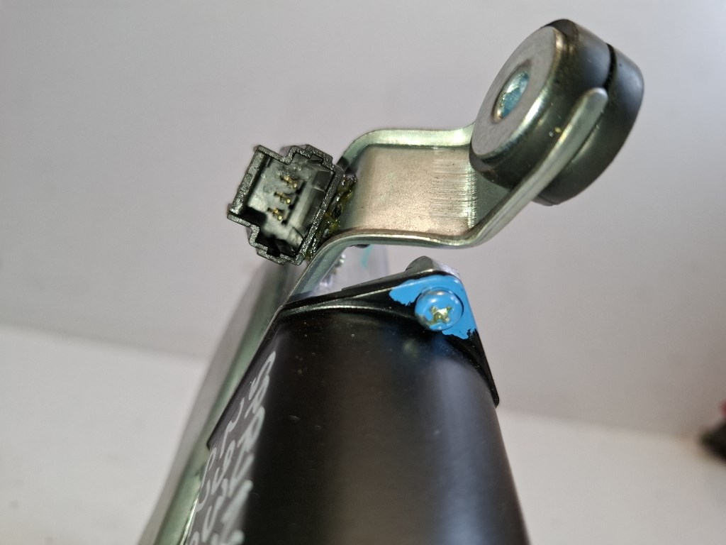 Dacia Spring hátsó ablaktörlõ motor 287108319R 4. kép