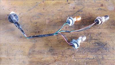 Suzuki Grand Vitara 05- Hátsó Lámpa Foglalat