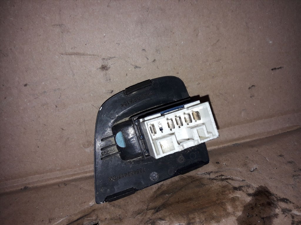 Audi A3 8P Ablakemelõ Kapcsoló 2. kép