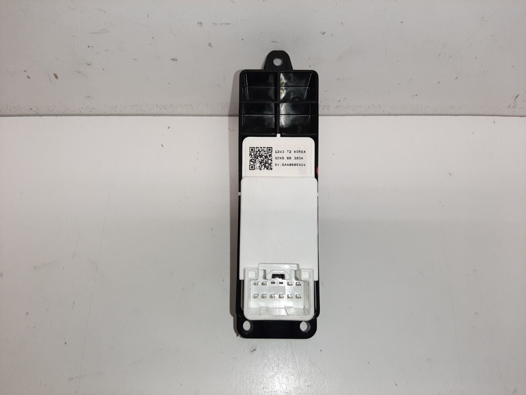 Mazda 6 (GH) bal hátsó ablakemelõ kapcsoló GDK566380A 2. kép