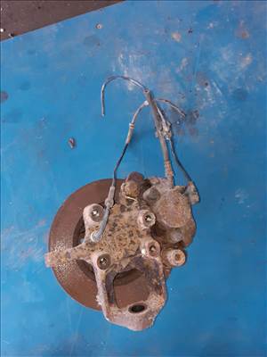 Mercedes Sprinter Jobb Első Csonkállvány Kerékaggyal  Féknyereg  ABS Jeladó