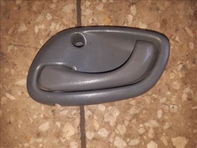 Suzuki Alto Bal Első Belső Ajtókilincs