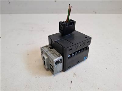 Renault Clio  kormányzár 8200604932