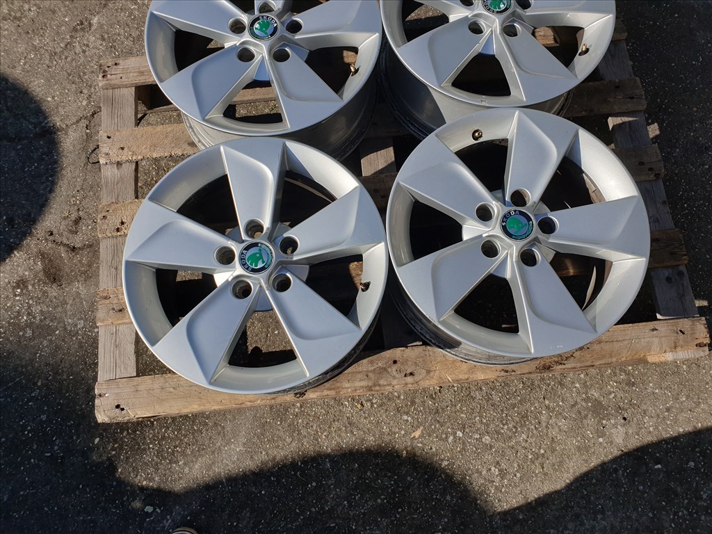 16" 5x112 Skoda Yeti 2. kép