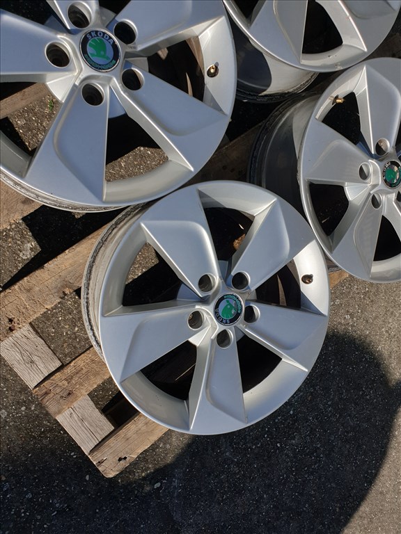 16" 5x112 Skoda Yeti 3. kép