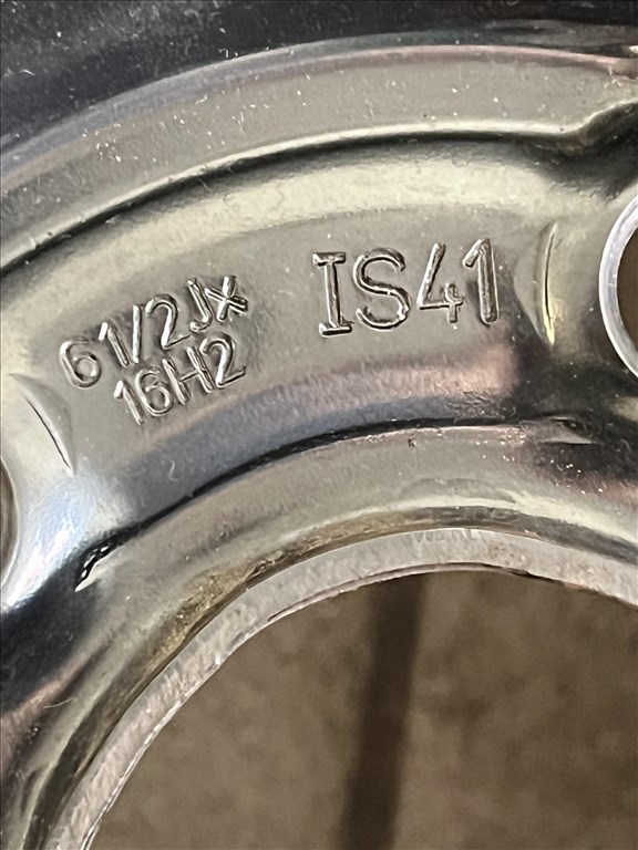  5x105 lyukosztású 6,5JJ 16" használt (gyári felni) lemezfelni 3. kép