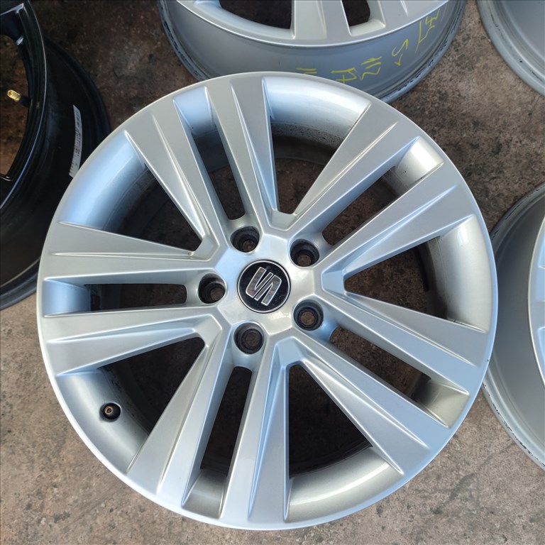 5x112 17 Gyári Seat alufelni 145000ft a 4db/274/ 4. kép
