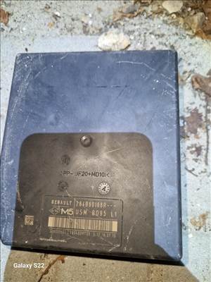 Renault Mégane III biztosíték panel  284b60168r