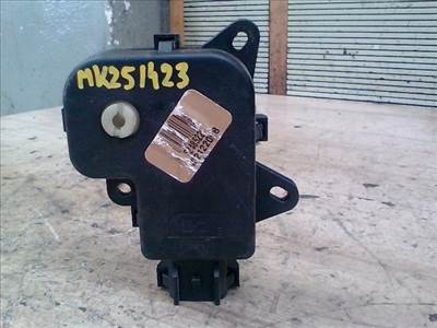 RENAULT LAGUNA 00-05 Fűtésszabályzó zsalu állító motor