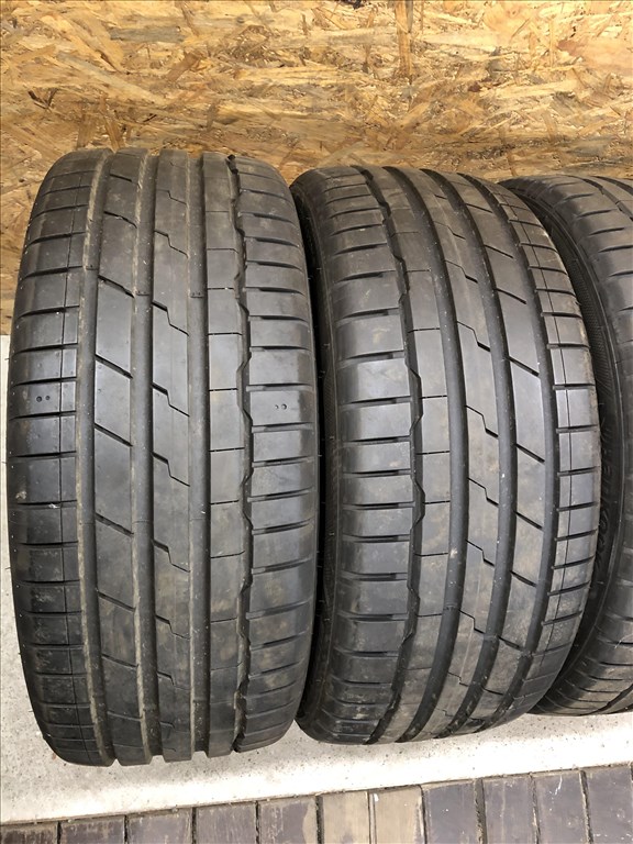 235/45/18 Hankook nyári gumi újszerű 235 45 18 2. kép