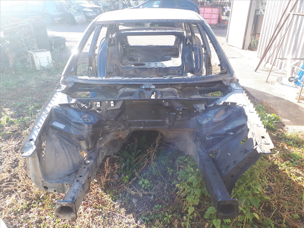 Audi A4 (B6) Sedan üres karosszéria   2. kép