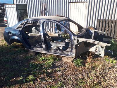 Audi A4 (B6) Sedan üres karosszéria  