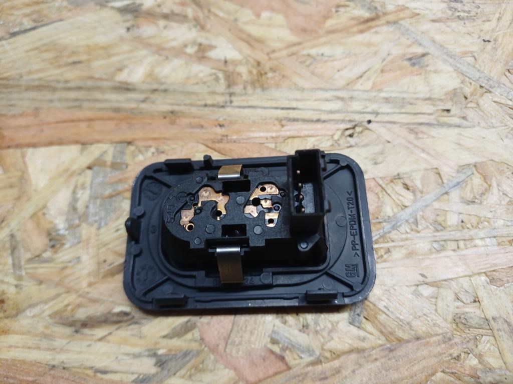 Opel Corsa C (2000-2010) Jobb Első Ajtó Ablakemelő Kapcsoló  2. kép