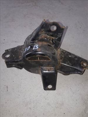 Hyundai i30 Bal Motortartó Bak