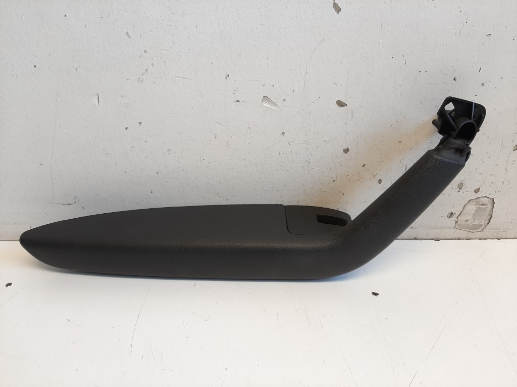 Audi A3 (8P) bal hátsó ajtókárpit könyöklõ 8P4867373 1. kép