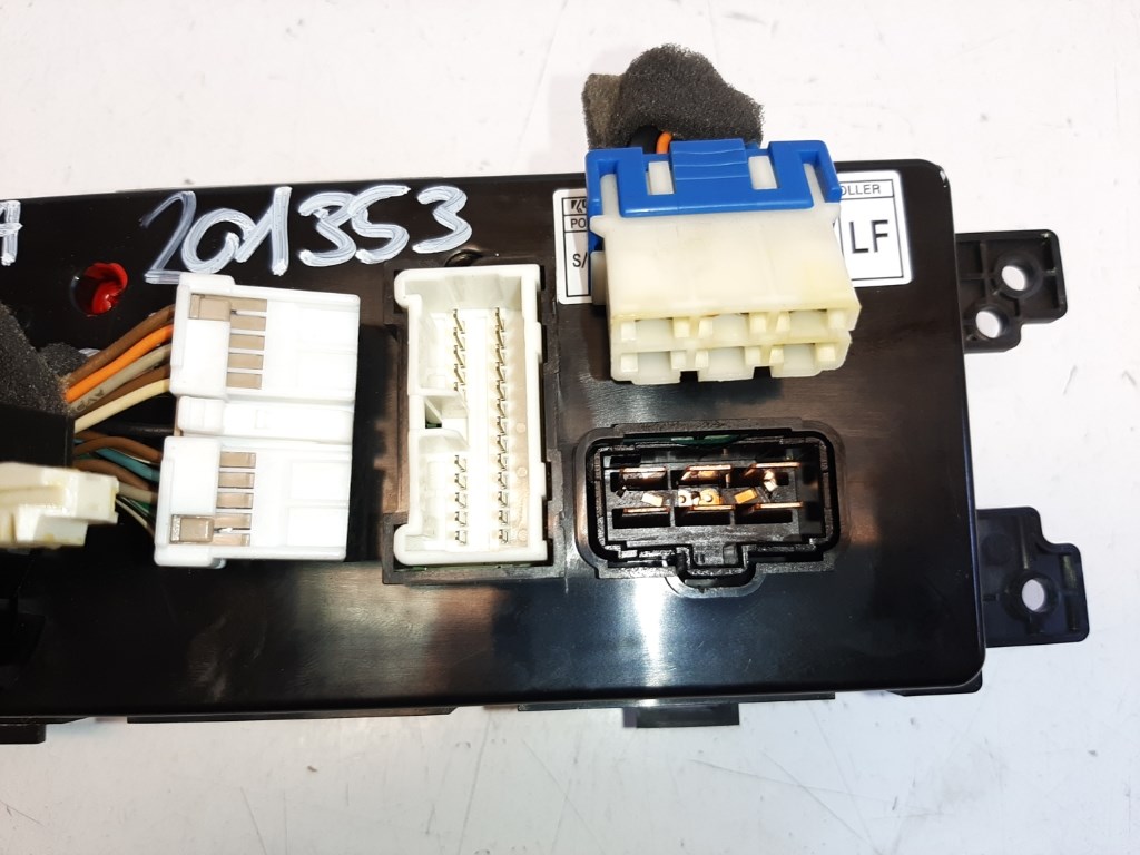 Chevrolet Captiva  fûtéskapcsoló (fûtés kapcsoló) 96820197 4. kép