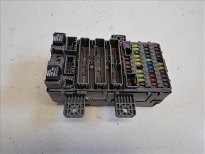 Honda Civic  biztosítéktábla utastér SMGE113