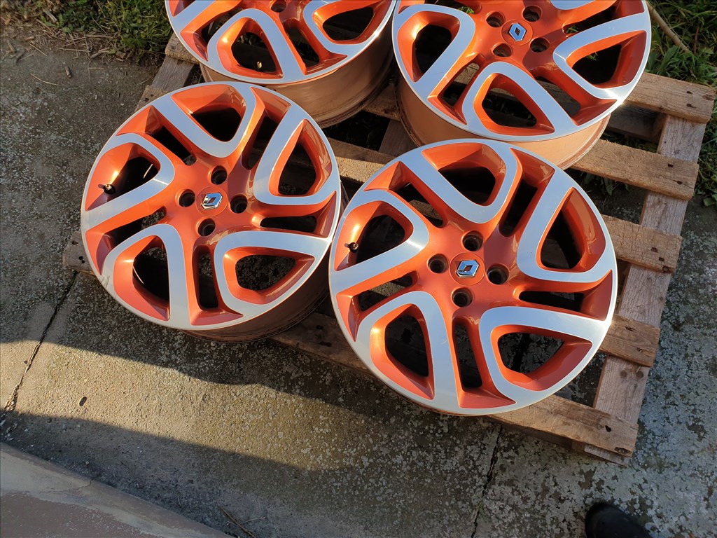 17" 4x100 Renault 2. kép