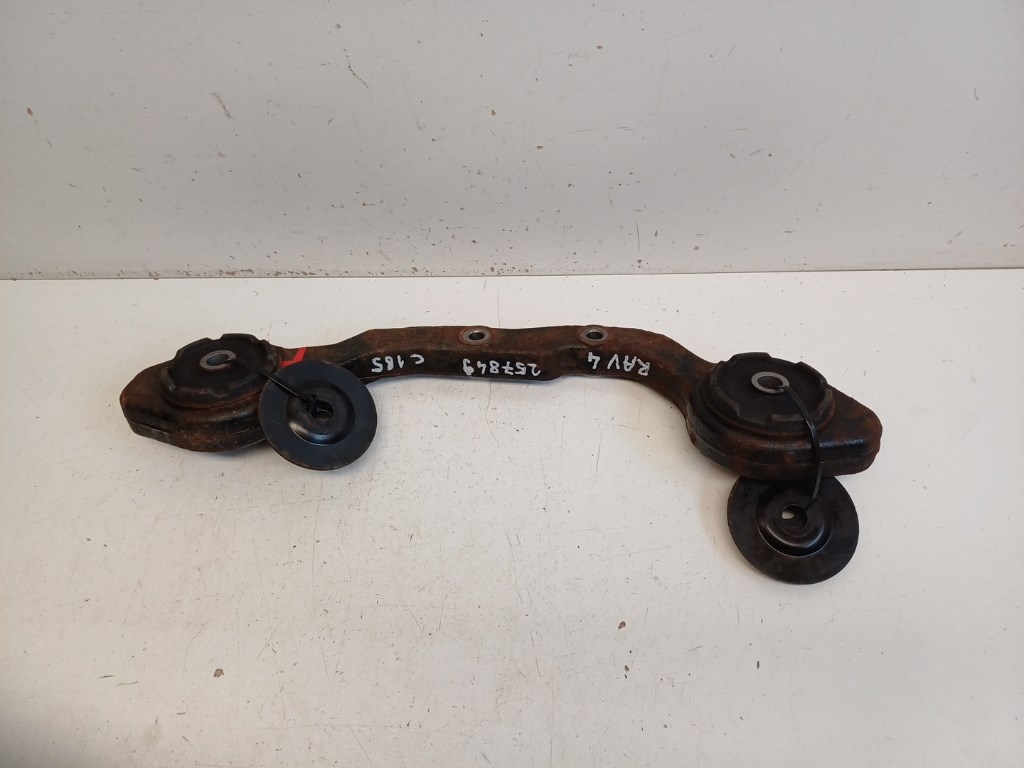 Toyota Rav 4 (XA40) hátsó differenciálmû tartóbak 1. kép