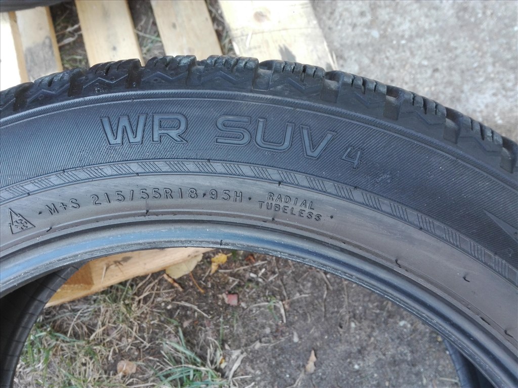 215/55R18 Nokian téli gumi garnitúra 215/55 r18 6. kép