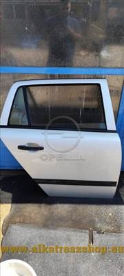 Opel Astra H jobb hátsó ajtó kombi - ezüst