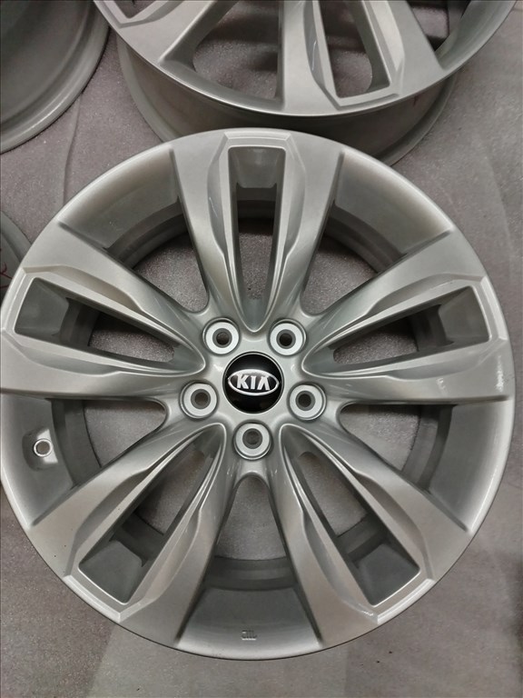  Kia Optima/ Sportage/ Ceed/ Niro/ Soul 18"  (gyári felni) alufelni 2. kép