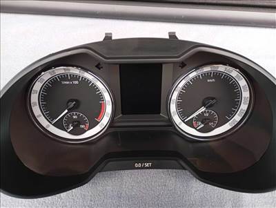 Skoda Octavia 3 színes óracsoport