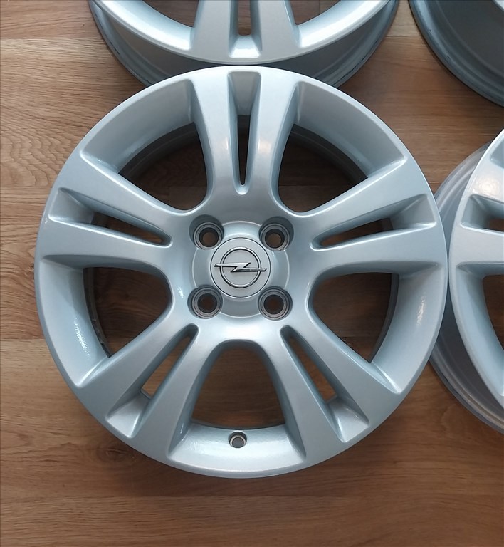 4x100 15" Opel gyári alufelni garnitúra /Grande Punto/ 3. kép