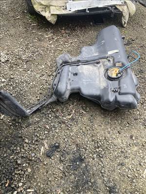 Skoda Roomster 1,6 Crtdi üzemanyag tank(2006-14)