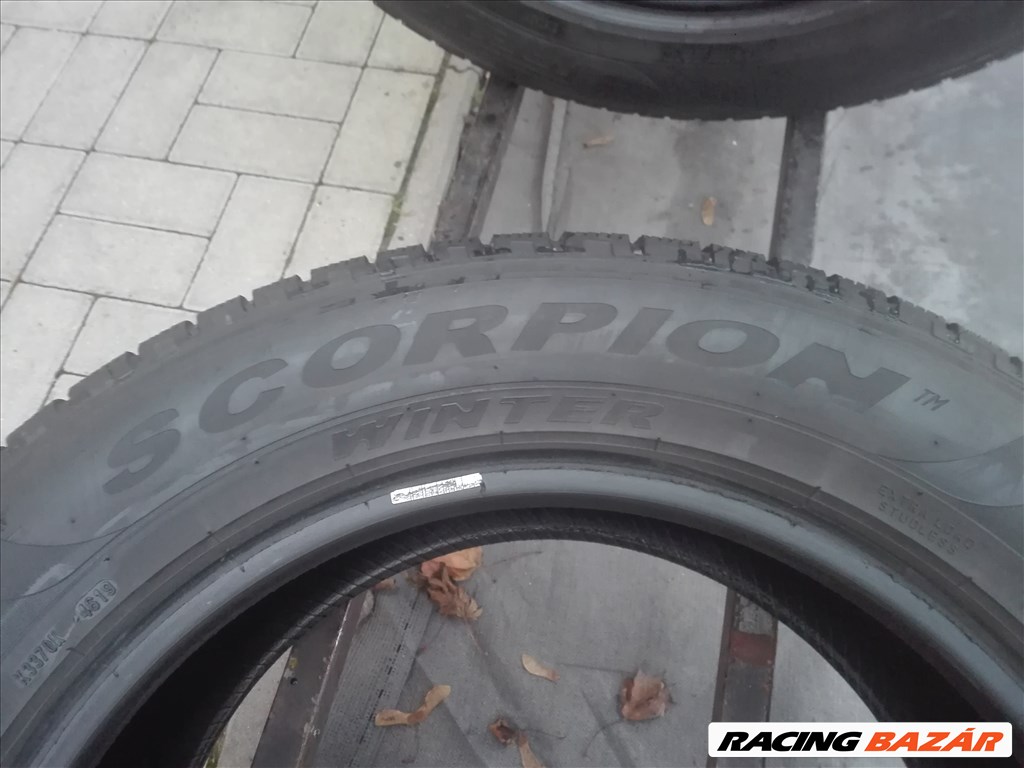 235/60R18 Pirelli téli gumi garnitúra 235/60 r18 5. kép